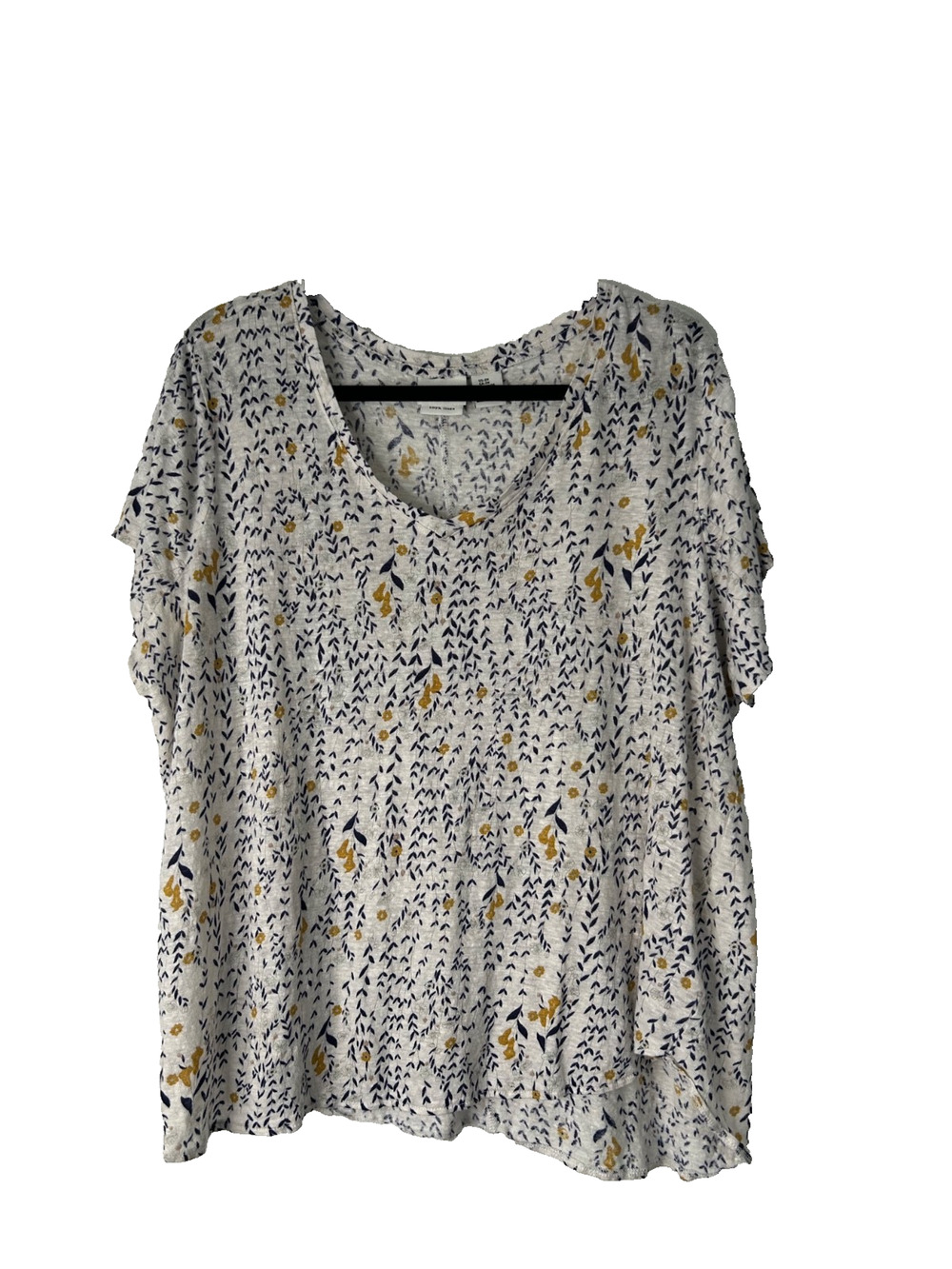 Rachel Zoe 100% Linen Top Size 2X White Floral Boho Bohemian Coastal Cottagecore